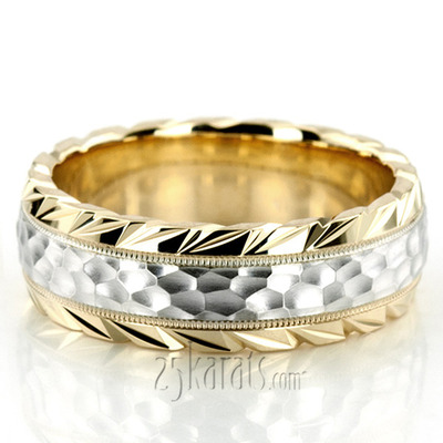 Bestseller Hammer Finish Wedding Band