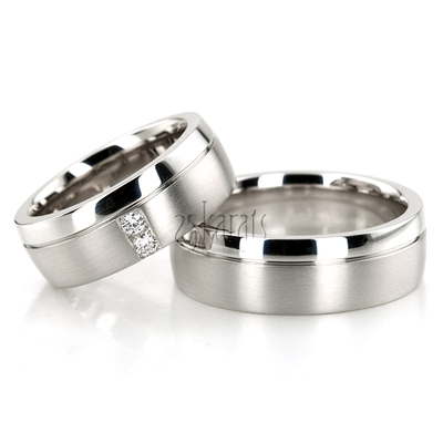 Classic Diamond Step Edge Wedding Ring Set